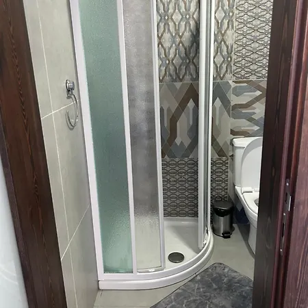 5b Luxury Apartment